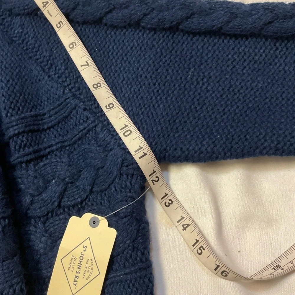 St. John’s Bay Navy Cable Knit Sweater L – Chunky Cozy Pullover